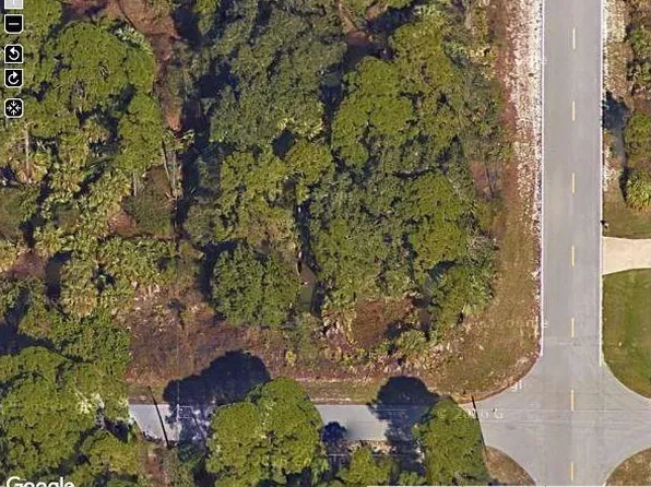 18038 Ardmore Ave, Port Charlotte, FL 33954