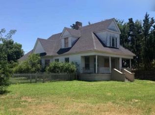606 S Locust St, Shattuck, OK 73858