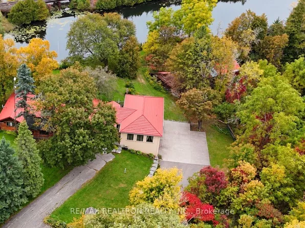 3791 Vivian Rd, Whitchurch Stouffville, ON L4A 2A7