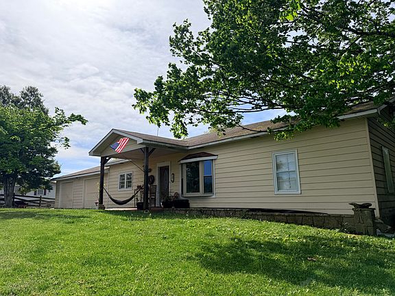 4th image of 392 Hardbarger Rd