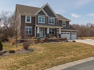 18377 Irvine Ln, Lakeville, MN 55044
