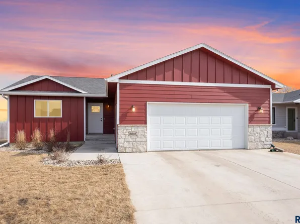3816 S Pisidian Ave, Sioux Falls, SD 57110