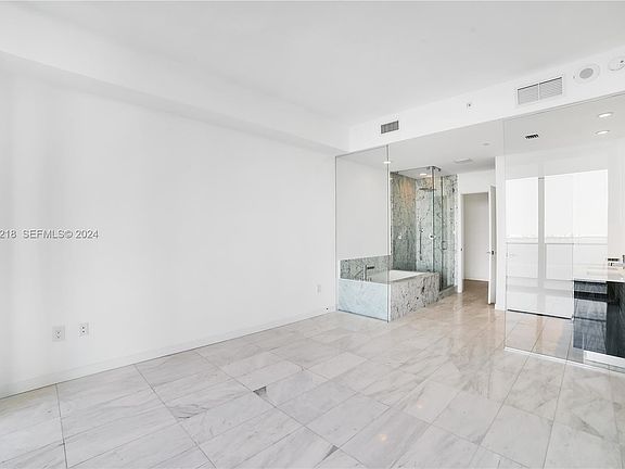 2nd image of 480 NE 31st St #1300