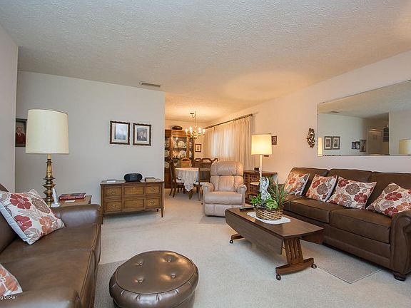 4th image of 3314 Moulton Ln