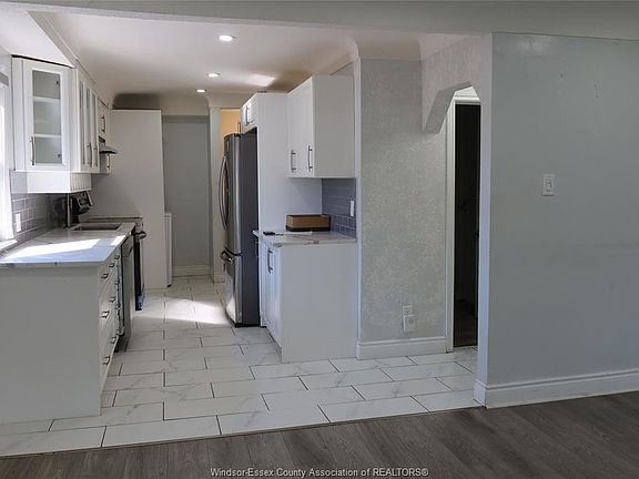 4th image of 1839 Westcott Rd
