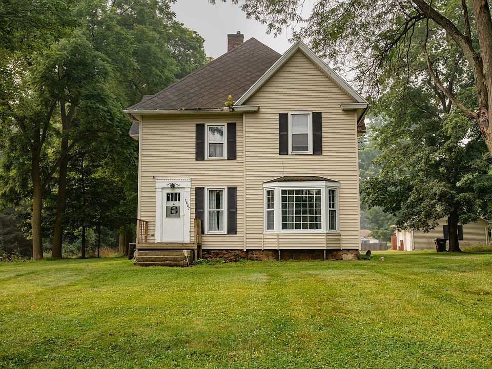 2nd image of 2807 McCain Rd