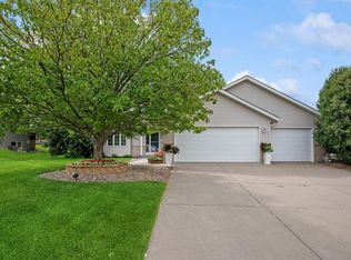 525 Dogwood Ave NW, Saint Michael, MN 55376