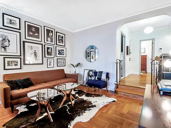 2nd image of 155 W 20th St APT 3C