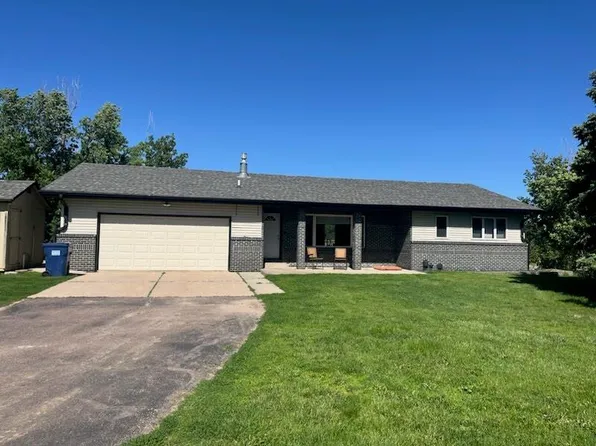 3240 N Gale Rd, Mitchell, SD 57301