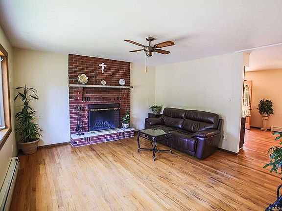 5th image of 27 Lorelei Dr