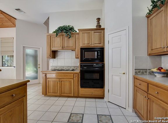 5th image of 8634 Waldon Hts