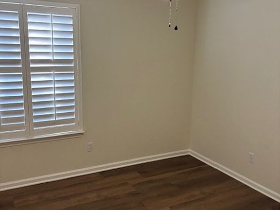4th image of 282 Culbertson Dr