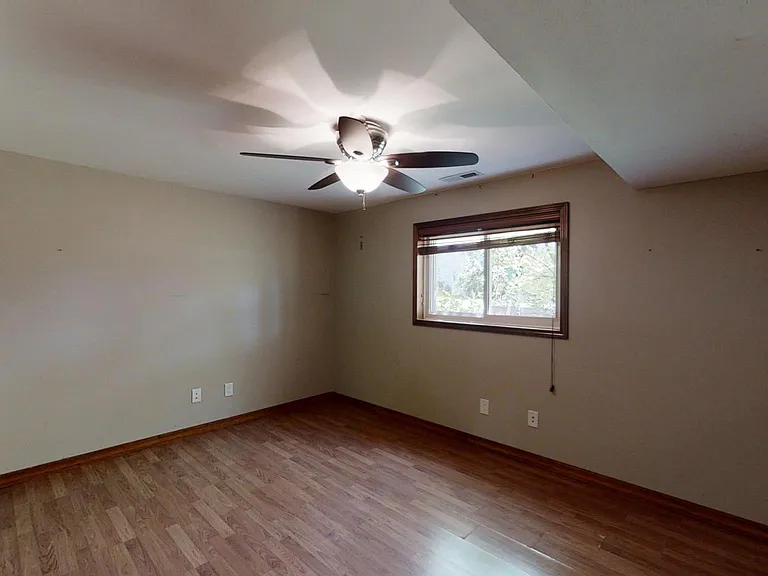 4217 Glen Oaks Dr — Photo 12