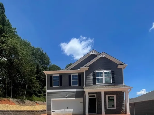 2 Sweetgrass St, Central, SC 29630