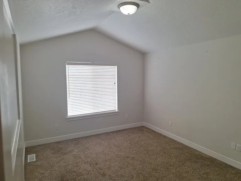 808 E Newfield Dr — Photo 11