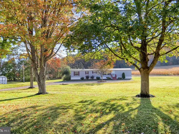 6427 Raccoon Valley Rd, Millerstown, PA 17062