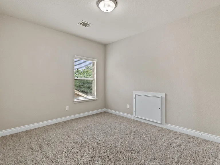 180 Santa Maria St — Photo 23