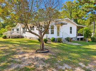 1157 Stillwater Dr, Manning, SC 29102
