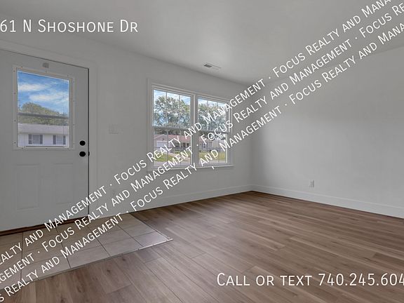 5th image of 461 N Shoshone Dr