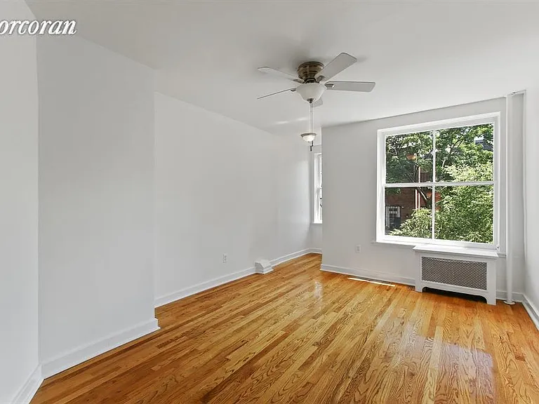 58 Perry St #3RW — Photo 1