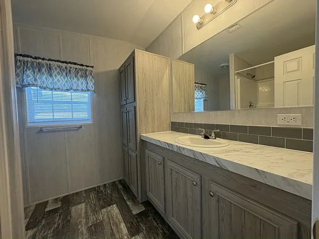 12840 Seminole Blvd #5 — Photo 8