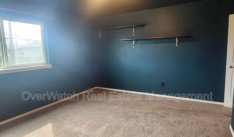 1028 E 8th Ave — Photo 15