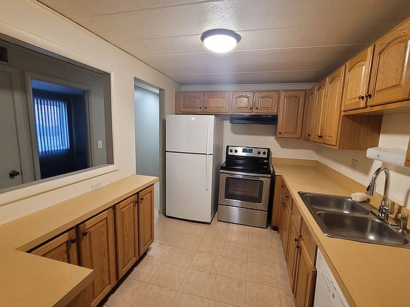 4th image of 1112 Westover Ln Unit 1C
