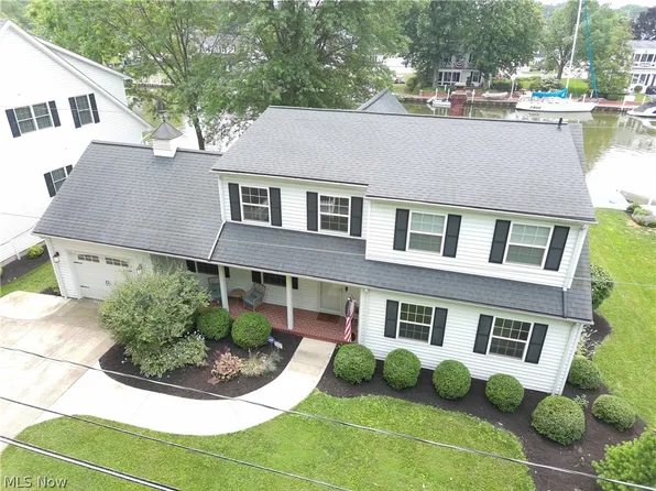5031 Portage Dr, Vermilion, OH 44089
