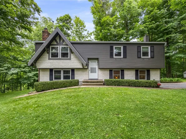 7242 Jackson Hill Rd, Newark, NY 14513