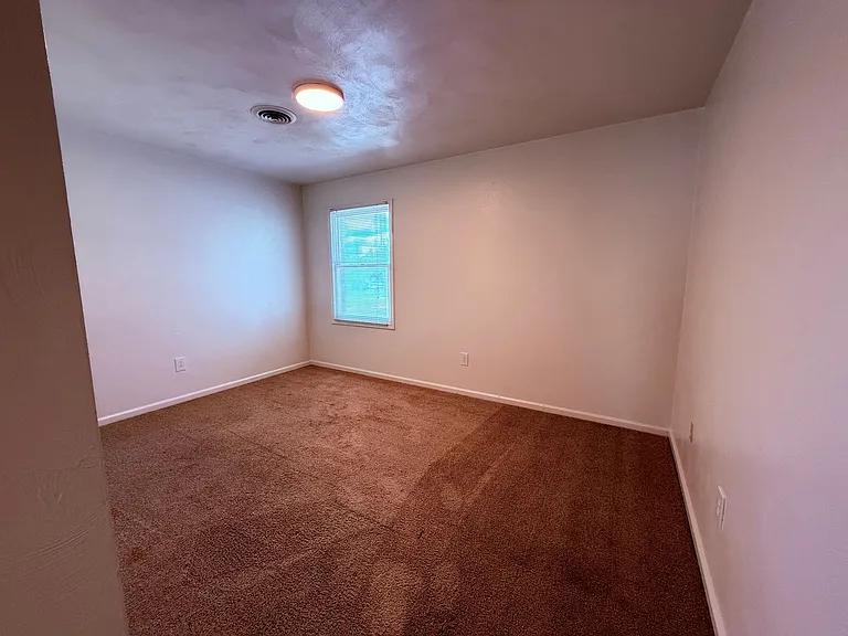 1407 Toms Creek Rd #17 — Photo 18