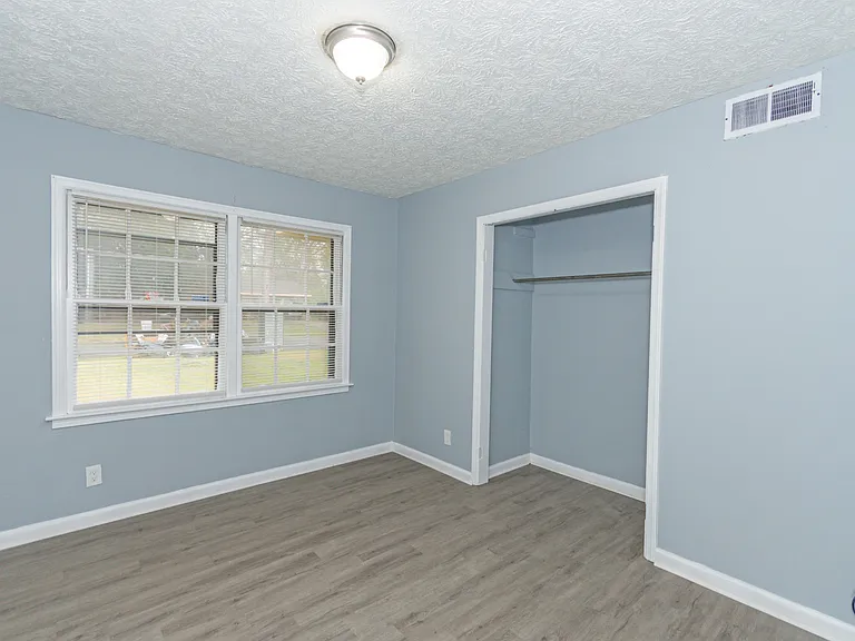 4342 Sunshine Dr — Photo 16