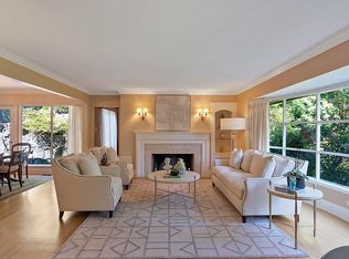 475 Southborough Dr, West Vancouver, BC V7S 1M4