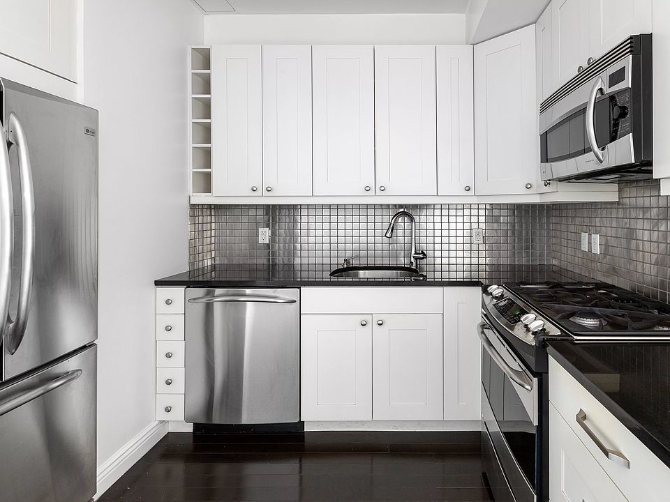 1st image of 30-11 21st St #4A