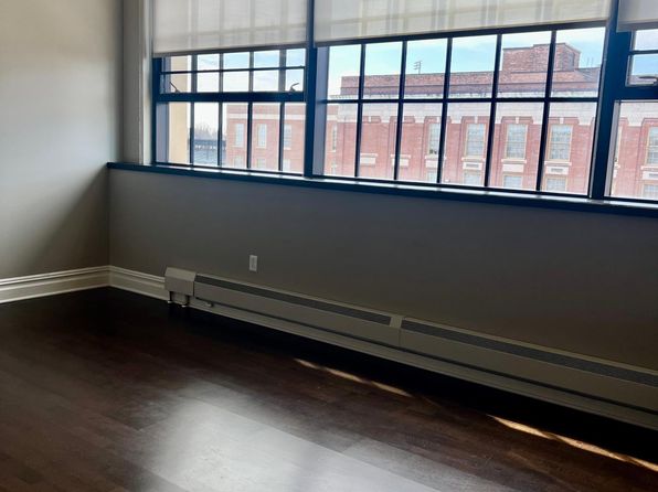 2917 Main St UNIT 303