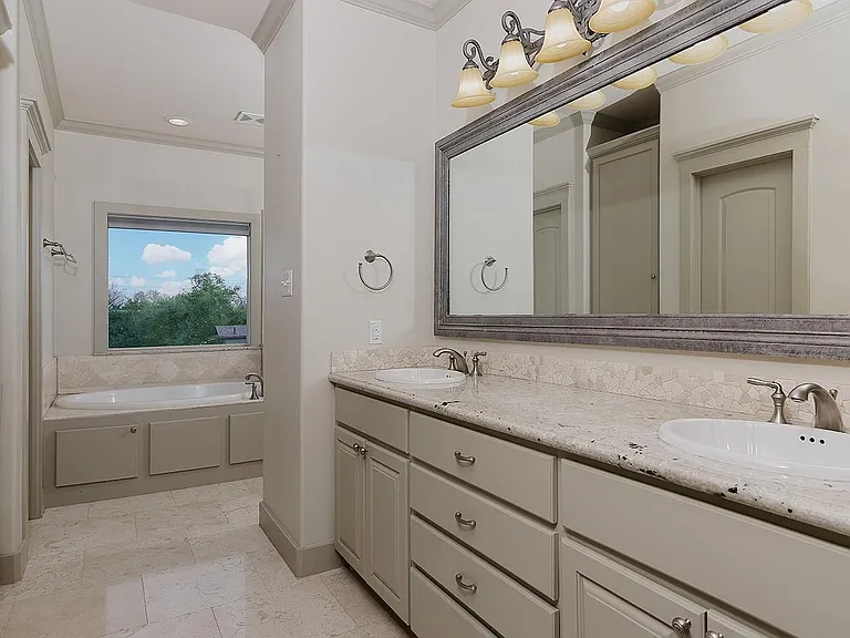 514 Cortlandt St #B — Photo 28