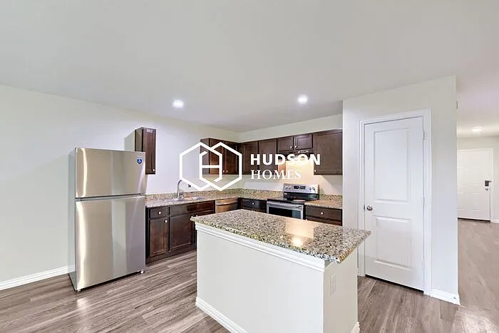 5910 Mayle St — Photo 5