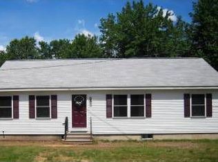 86 Batchelder Rd, Raymond, NH 03077