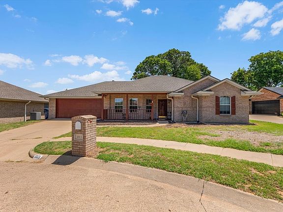 2nd image of 1013 Teresa Ct