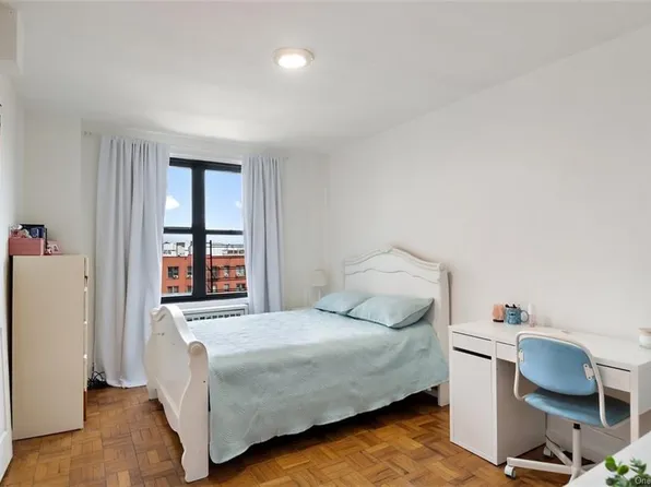 2835 Webb Avenue image 11 of 18