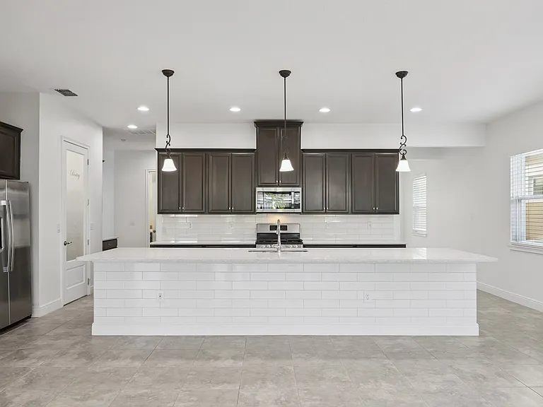 5013 E Fountainwood Dr — Photo 5