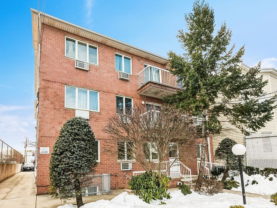 1st image of 55 Dahlgren Pl APT 1C