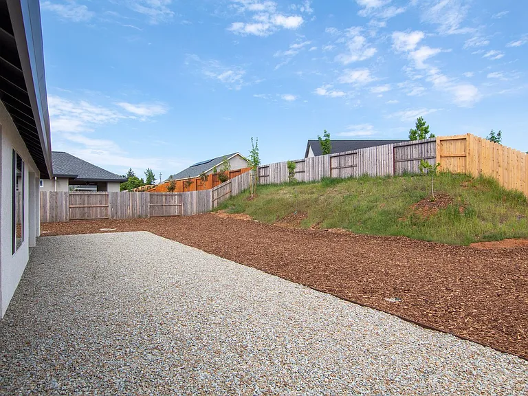 3677 Nadal Dr — Photo 28