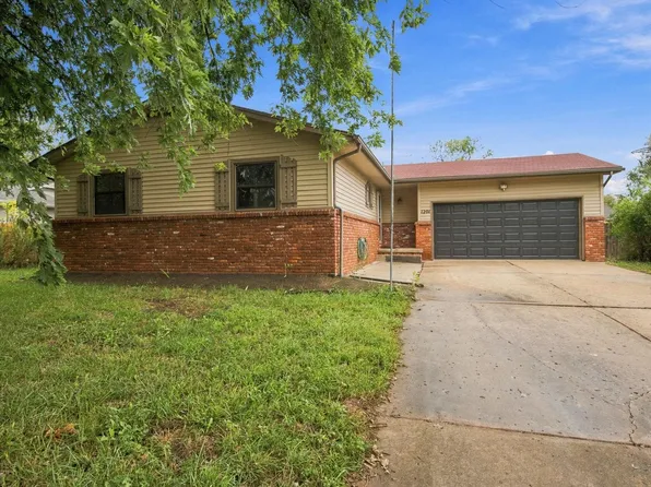 1201 N Morris St, Rose Hill, KS 67133