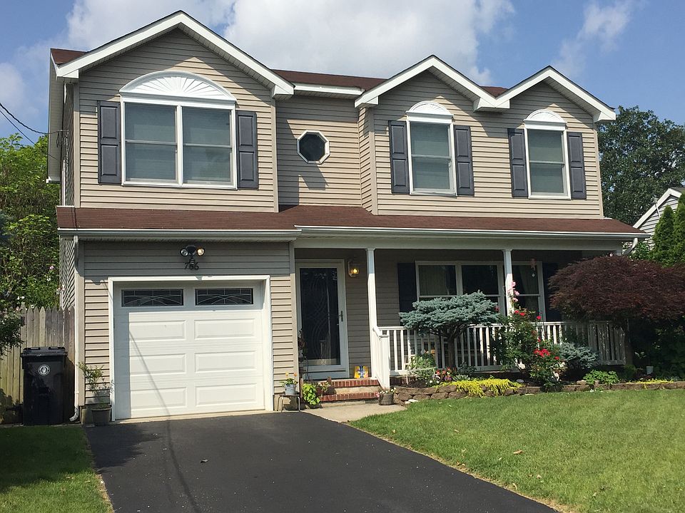 1st image of 766 Francis Dr
