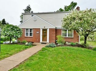 160 Gill Hall Rd, Clairton, PA 15025