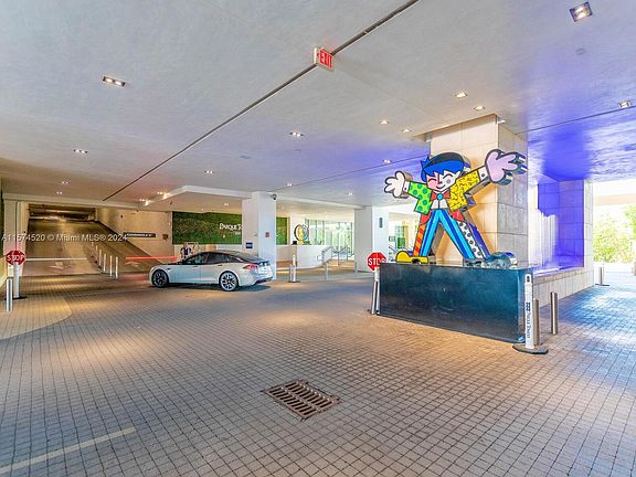 4th image of 330 Sunny Isles Blvd Unit 5-2508