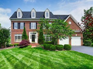 20360 Water Valley Ct, Sterling, VA 20165