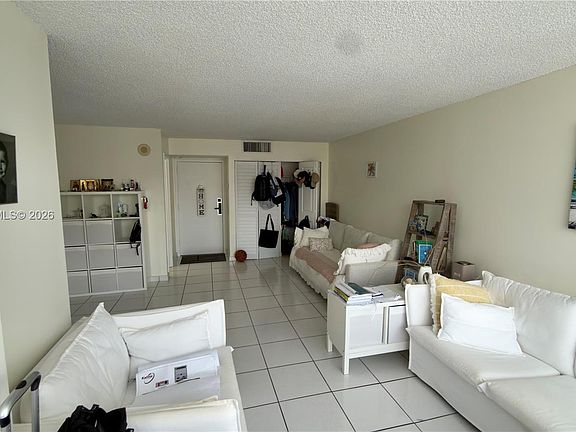 5th image of 16909 N Bay Rd APT 907