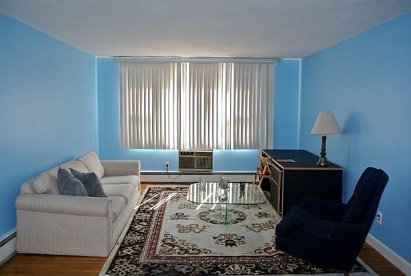 1st image of 1105 Lexington St Unit 7-6