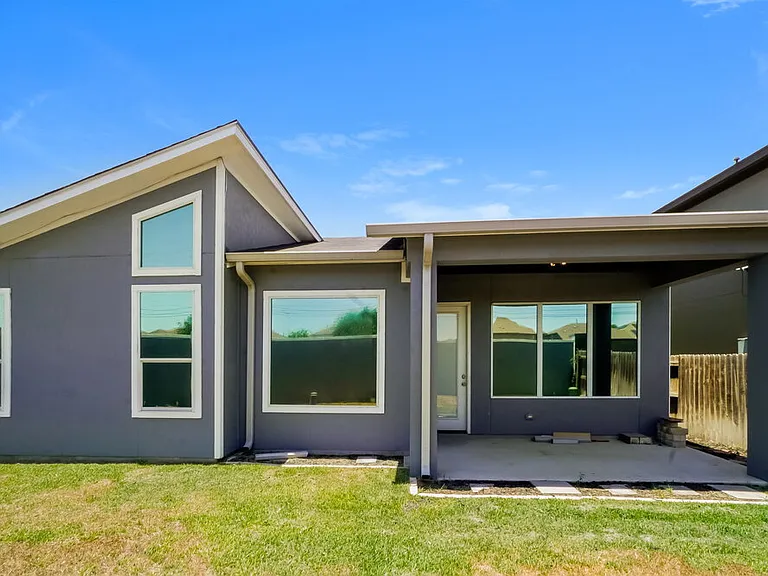 3906 Bogie Way — Photo 18